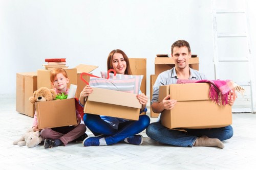 Moving boxes and storage planning for removals and storage in Tottenhamhale